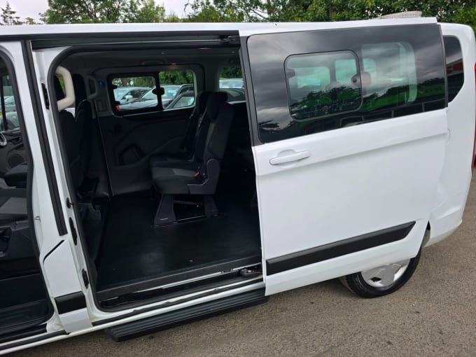 2025 Ford Tourneo Custom
