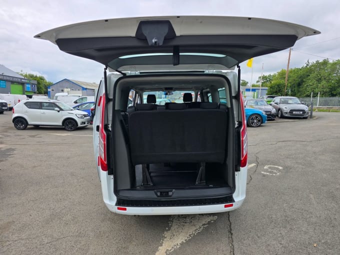 2025 Ford Tourneo Custom