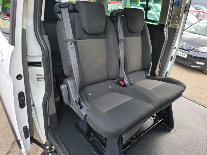 2025 Ford Tourneo Custom