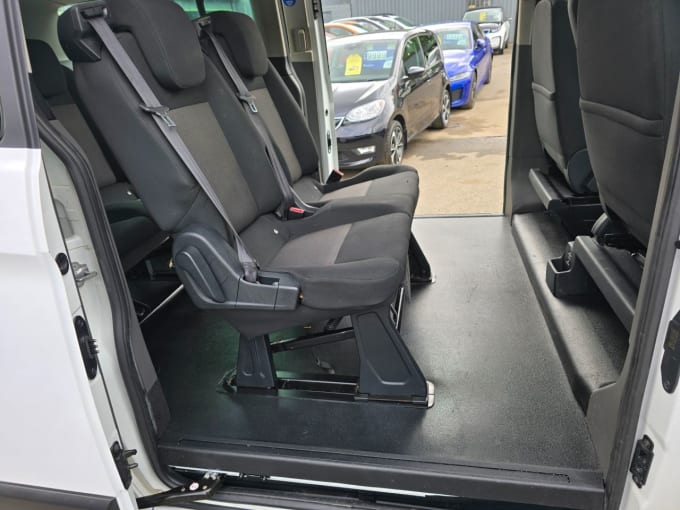 2025 Ford Tourneo Custom