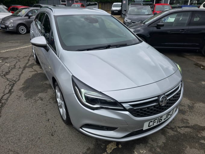 2025 Vauxhall Astra