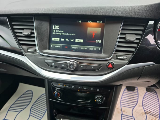 2025 Vauxhall Astra