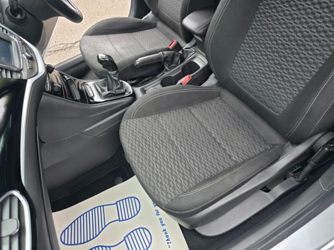 2025 Vauxhall Astra