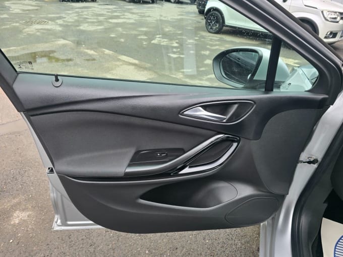 2025 Vauxhall Astra