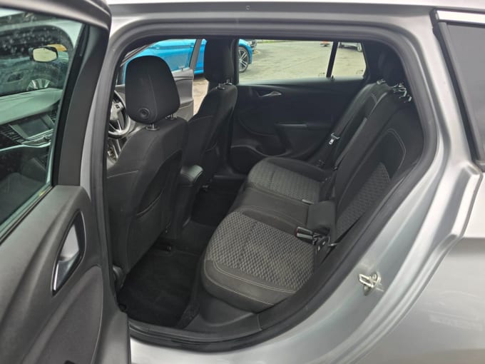 2025 Vauxhall Astra