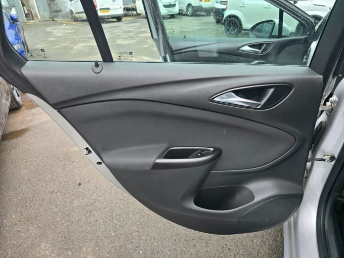 2025 Vauxhall Astra