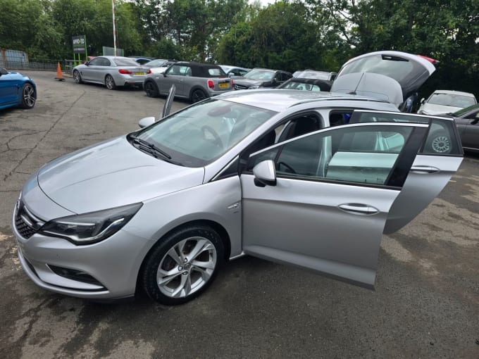 2025 Vauxhall Astra