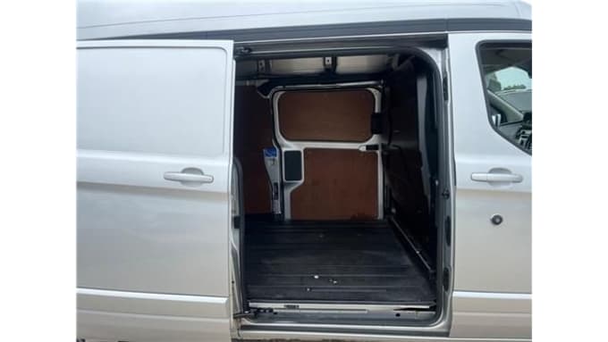 2025 Ford Transit Custom