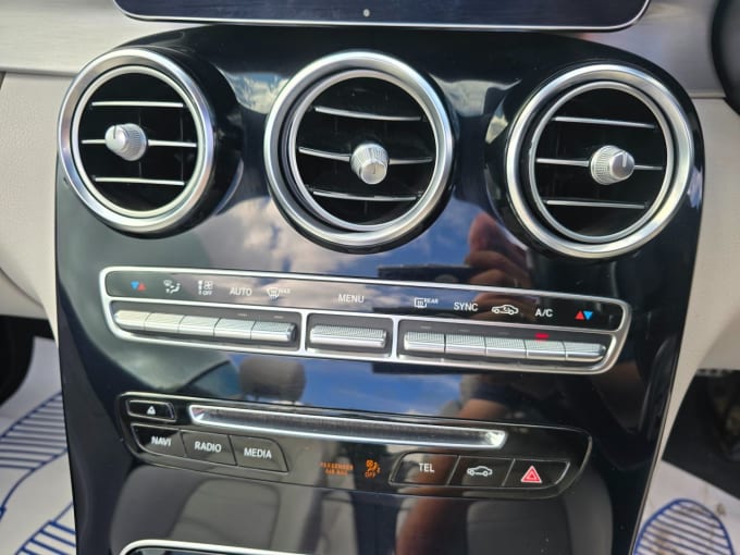 2025 Mercedes-benz C-class