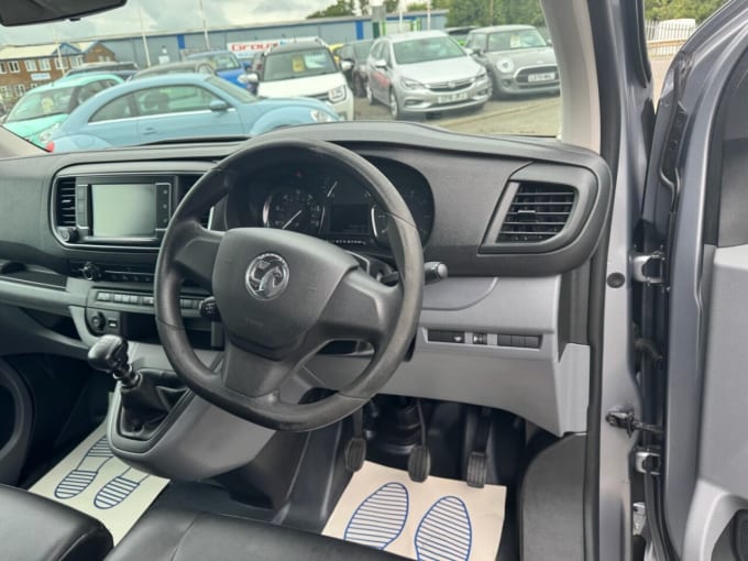 2025 Vauxhall Vivaro