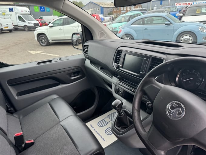 2025 Vauxhall Vivaro
