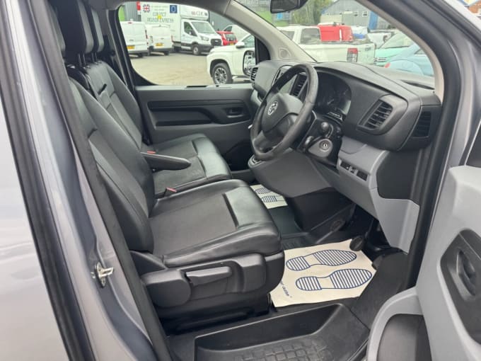 2025 Vauxhall Vivaro