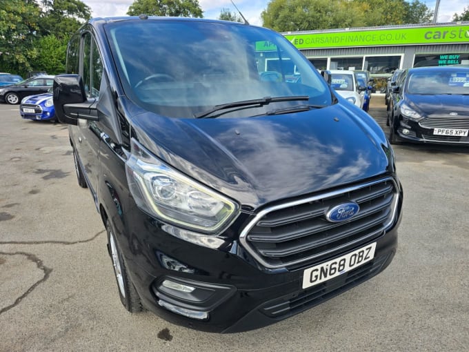 2025 Ford Transit Custom