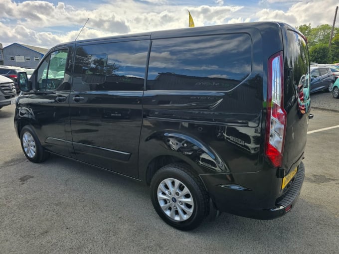 2025 Ford Transit Custom