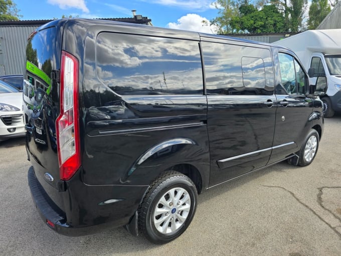 2025 Ford Transit Custom
