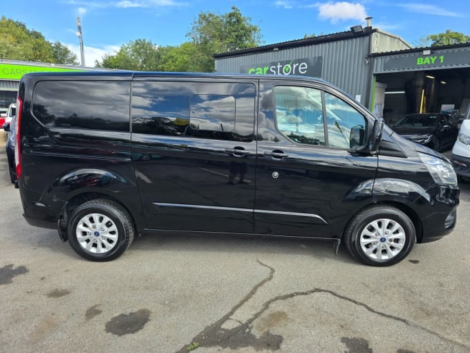 2025 Ford Transit Custom
