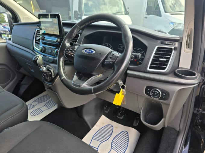 2025 Ford Transit Custom