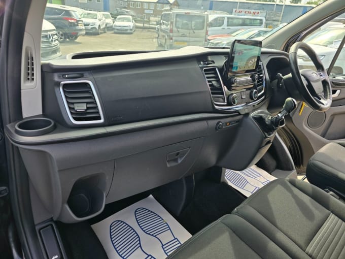 2025 Ford Transit Custom