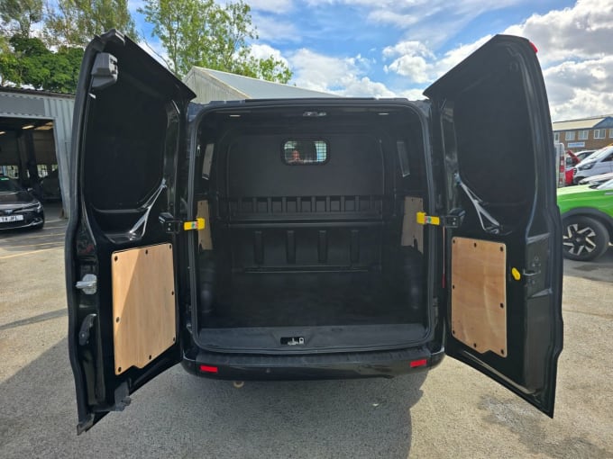 2025 Ford Transit Custom