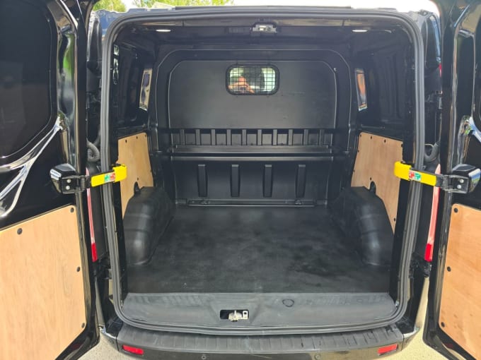 2025 Ford Transit Custom