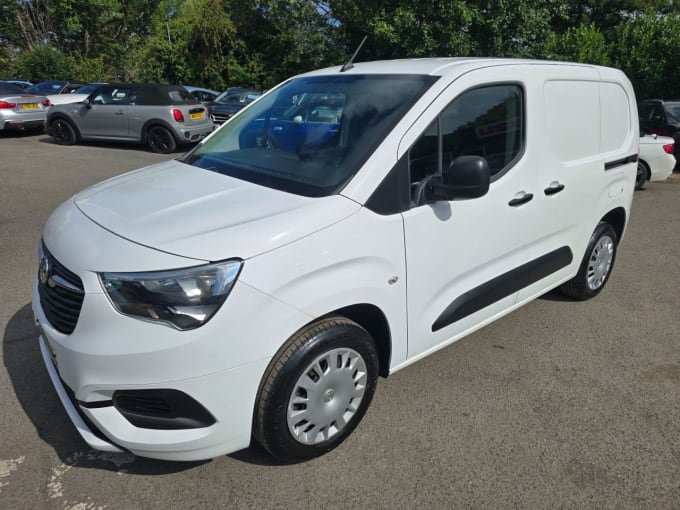 2025 Vauxhall Combo