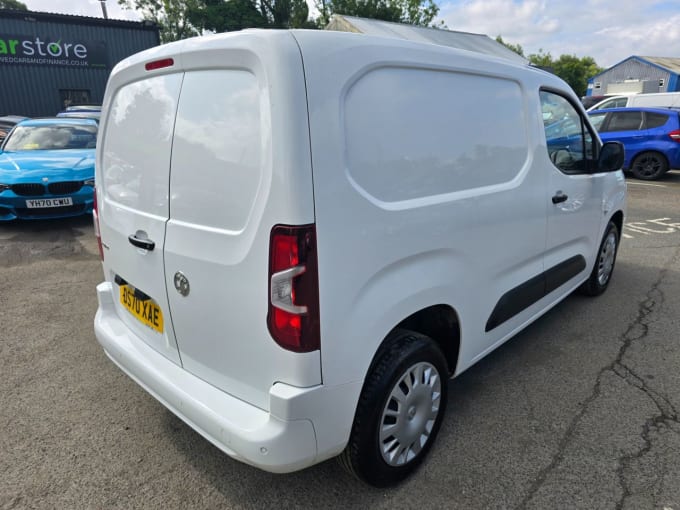 2025 Vauxhall Combo