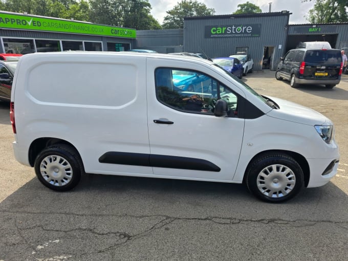 2025 Vauxhall Combo