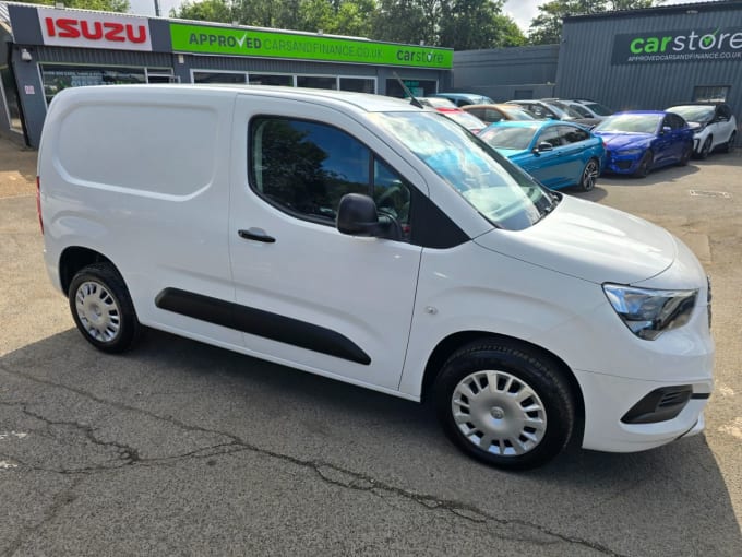 2025 Vauxhall Combo