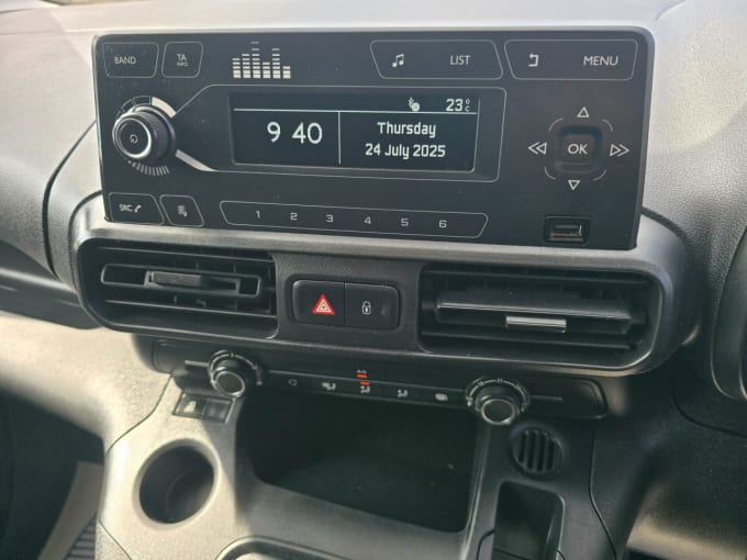 2025 Vauxhall Combo