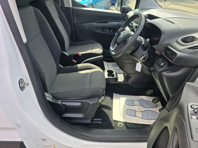 2025 Vauxhall Combo