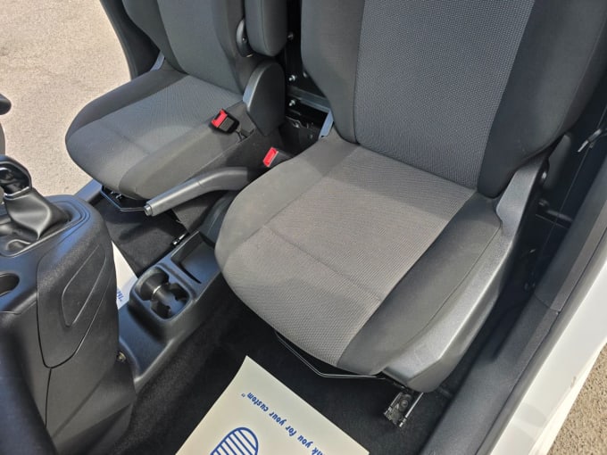 2025 Vauxhall Combo