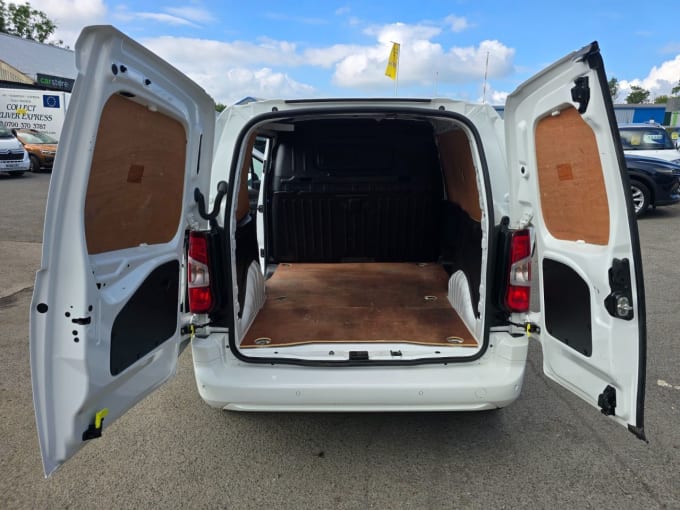2025 Vauxhall Combo