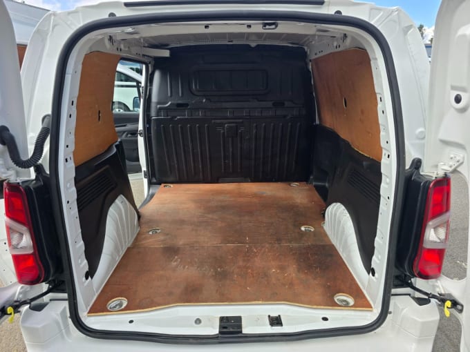 2025 Vauxhall Combo