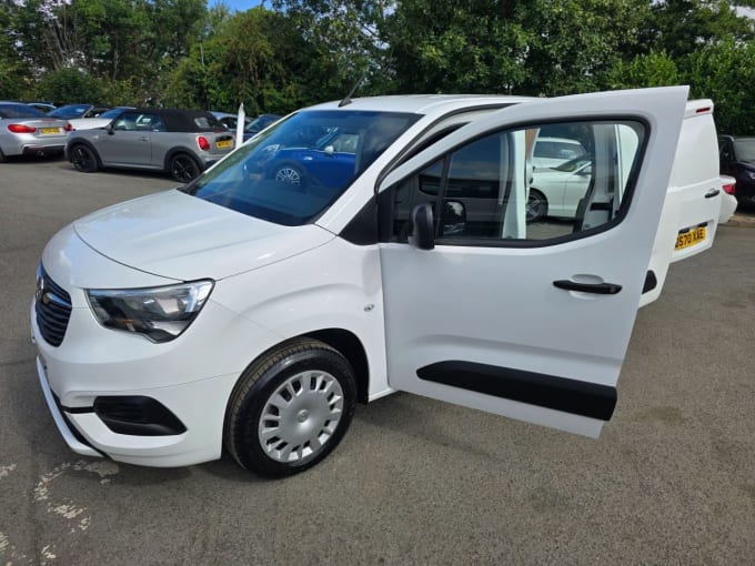 2025 Vauxhall Combo