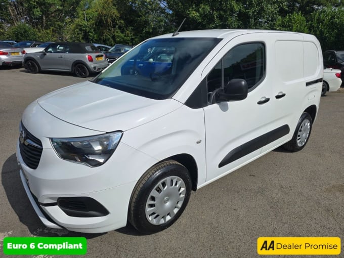 2025 Vauxhall Combo