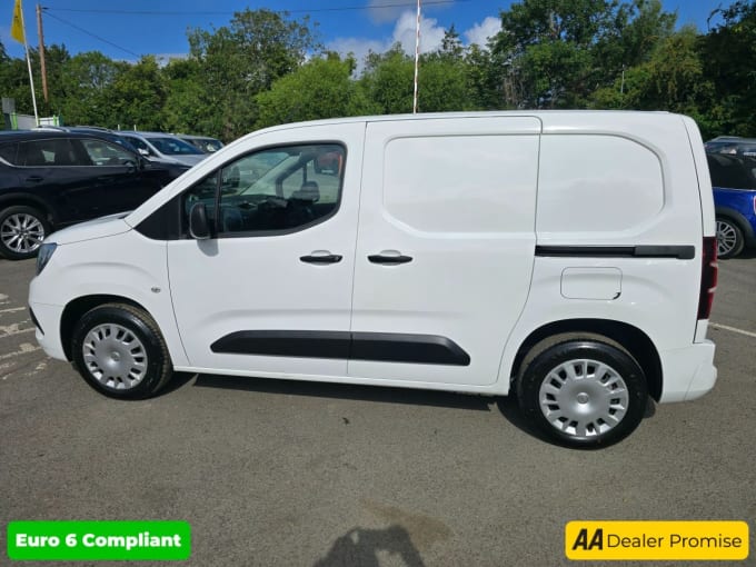 2025 Vauxhall Combo