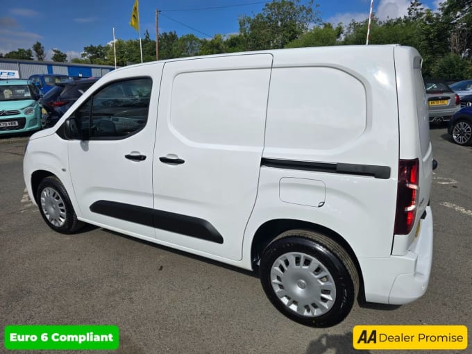 2025 Vauxhall Combo