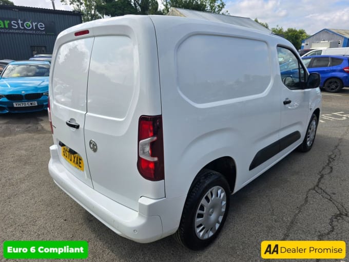 2025 Vauxhall Combo