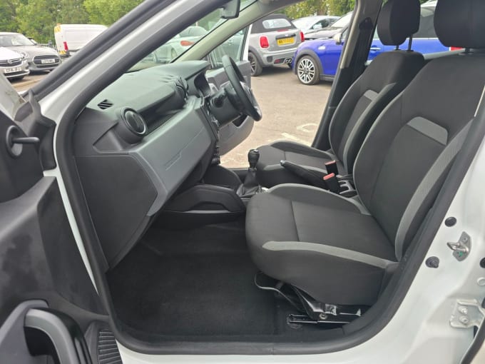 2025 Dacia Duster
