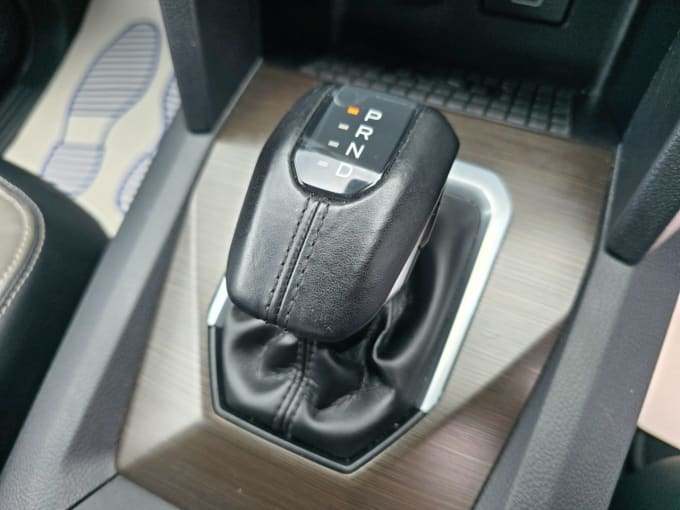 2025 Volkswagen Amarok