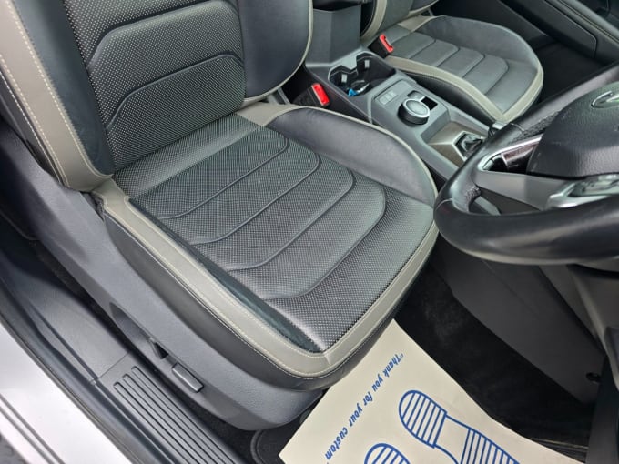 2025 Volkswagen Amarok