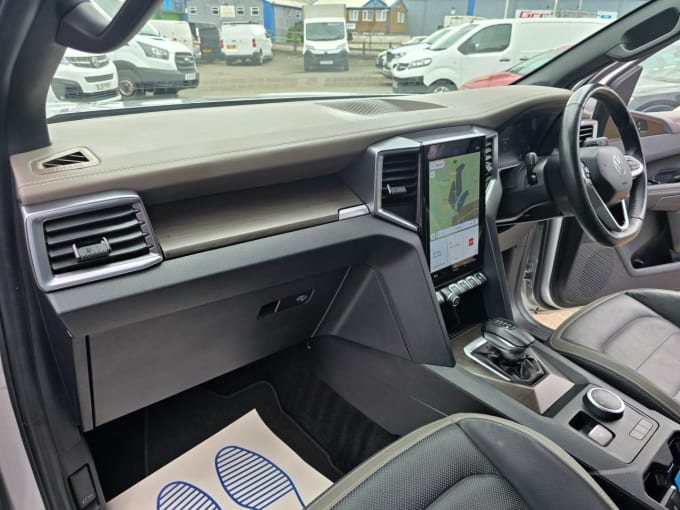 2025 Volkswagen Amarok