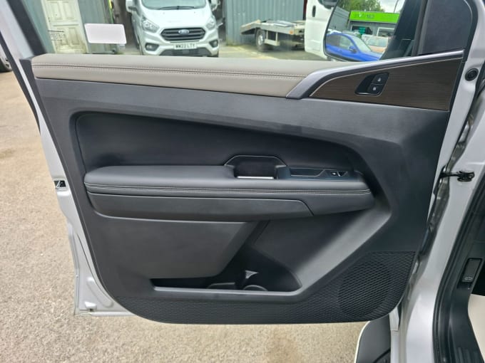 2025 Volkswagen Amarok