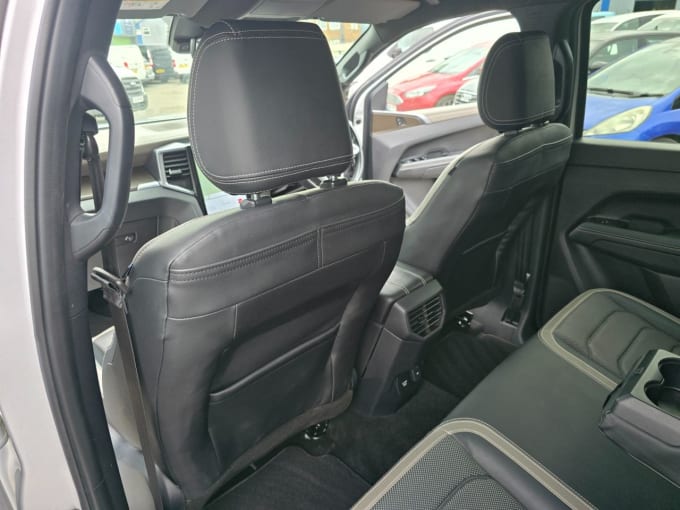 2025 Volkswagen Amarok