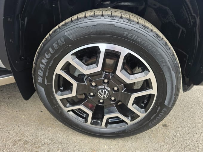2025 Volkswagen Amarok