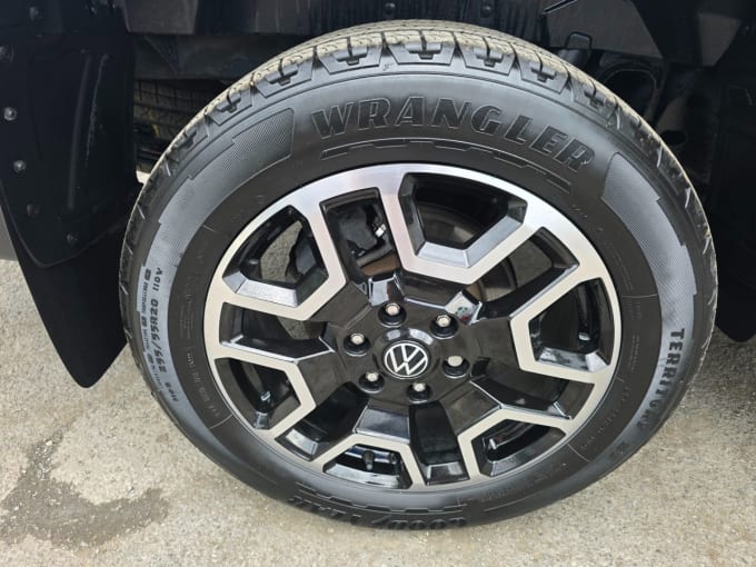 2025 Volkswagen Amarok