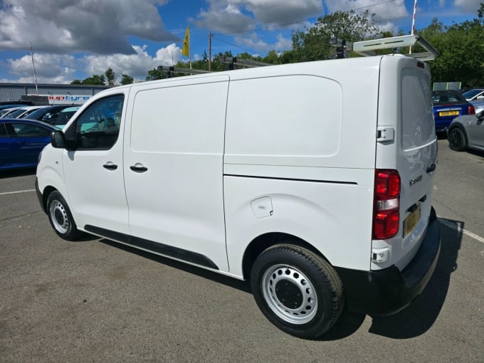 2025 Peugeot Expert