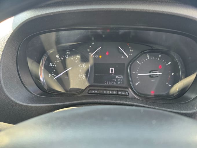 2025 Peugeot Expert