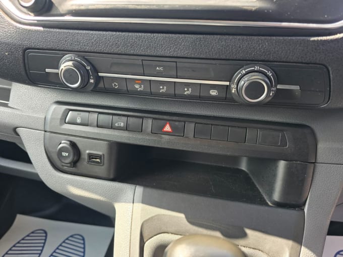 2025 Peugeot Expert