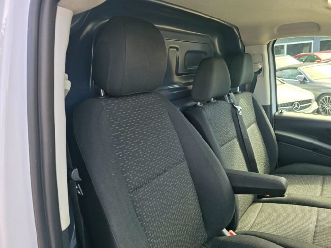 2025 Mercedes-benz Vito